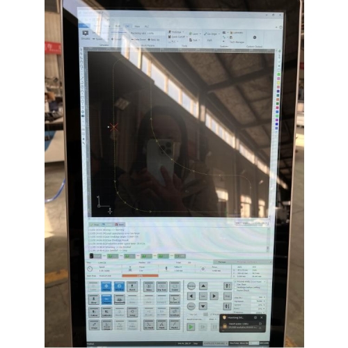 Lézeres fémvágó FIBER 3000W 130x250cm + tartozékok